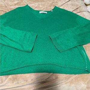 Marco OPolo Bright Green V-Neck Lightweight Silk Knit Sweater Women’s Small 🍀🍀